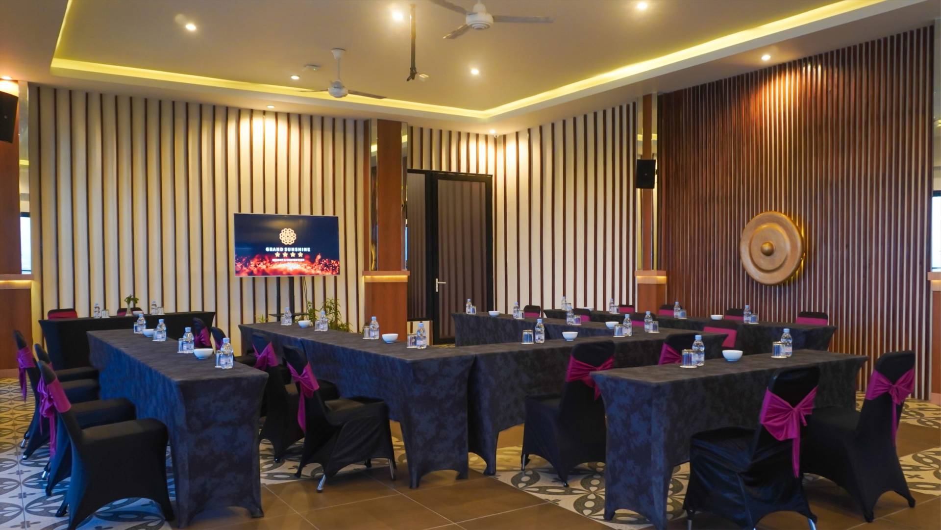 Goong Meeting Room